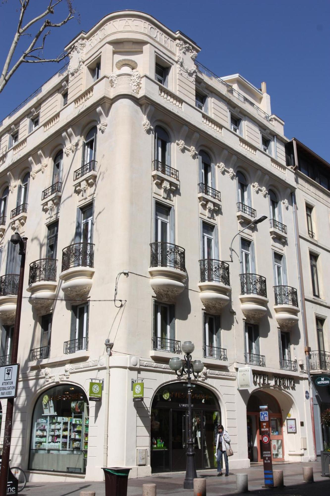 Regina Boutique Hotel Авиньон Екстериор снимка