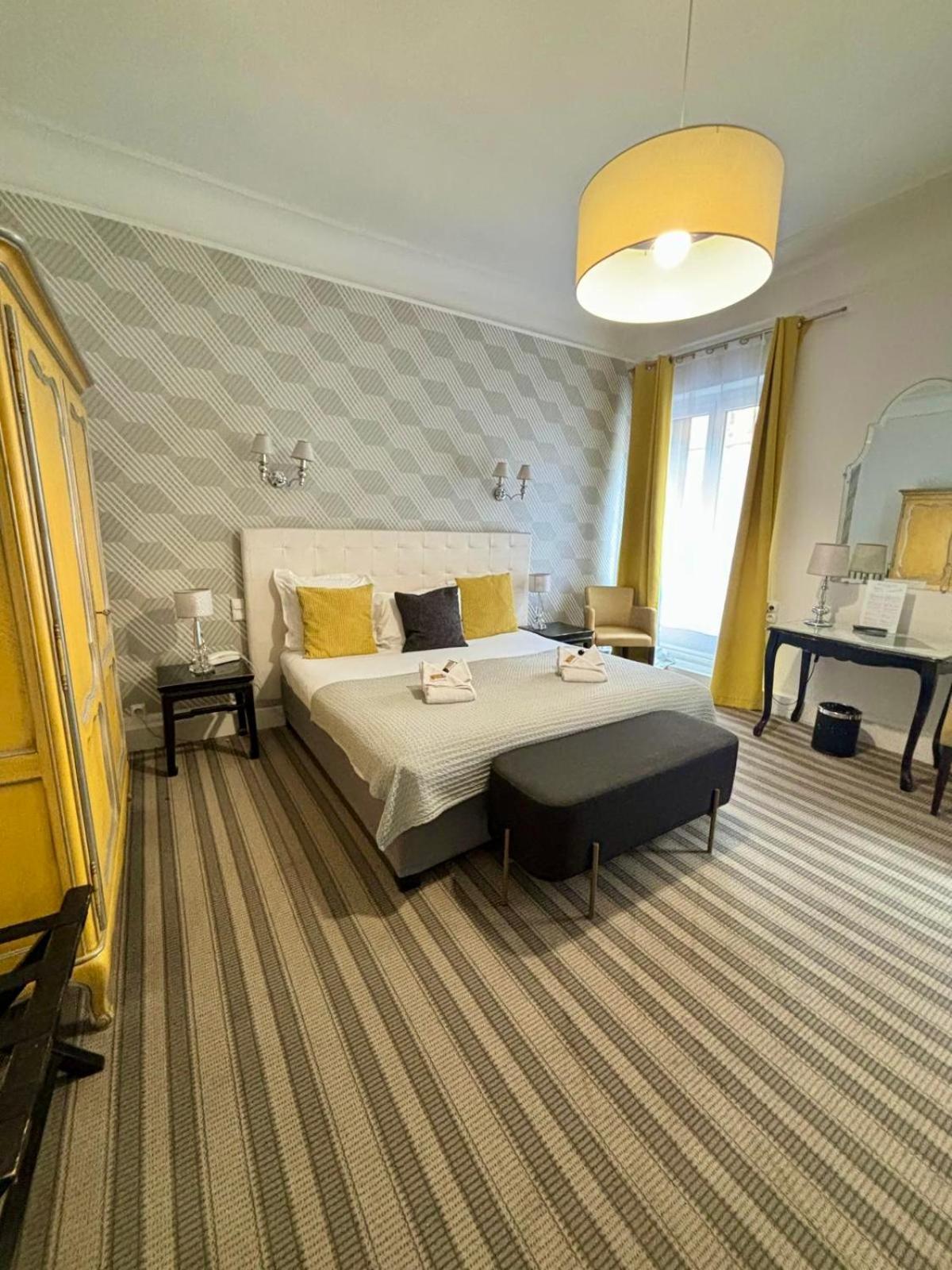 Regina Boutique Hotel Авиньон Екстериор снимка